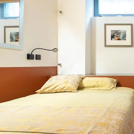 Apartment Comfortable Flat In Porta Romana