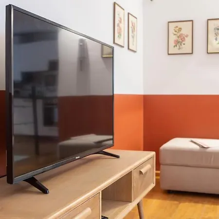 Comfortable Flat In Porta Romana Apartment Milan