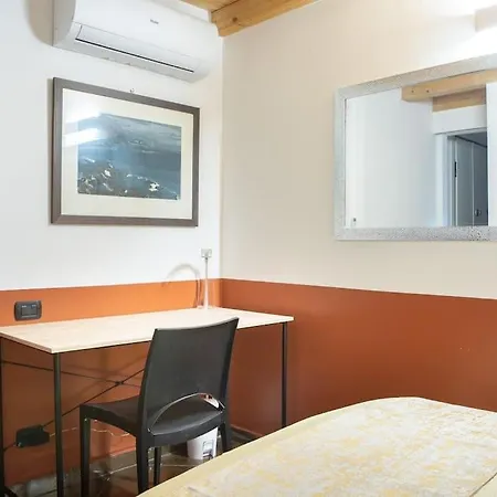 Comfortable Flat In Porta Romana Milan